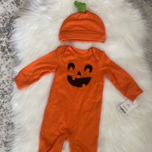 Halloween onesie & hat